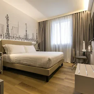43 Station 3*, Milan Italie