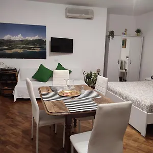 Leonardo Rome Holidays Гостевой дом